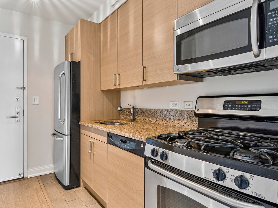 1st image of 125 W 31st St APT 36F