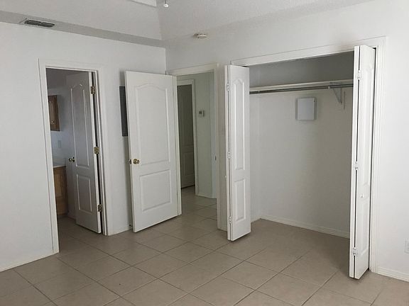 5th image of 1522 Tampa St APT 3