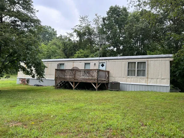 180 Yellow Rose Ln, Buchanan, VA 24066