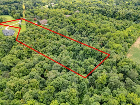 2984 Canyon Rd, Granville, OH 43023