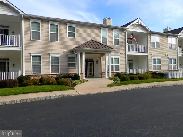 1110 Poplar St, Garnet Valley, PA 19060