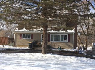 6N106 Keeney Rd, Roselle, IL 60172