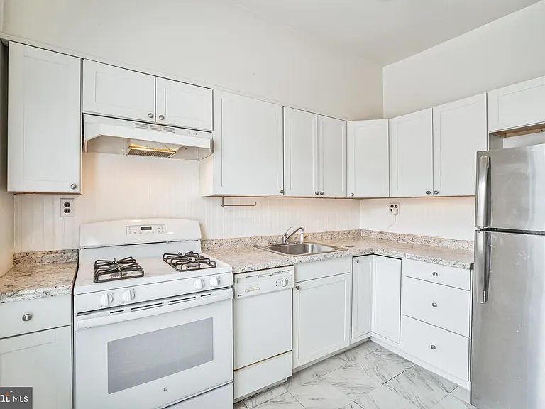 4373 Cresson St #3 — Photo 10