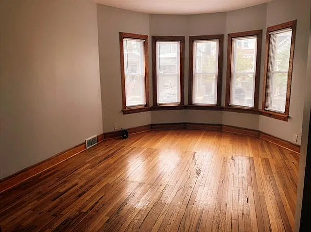 2 bed, 1200 sqft, $1,850 — Photo 3