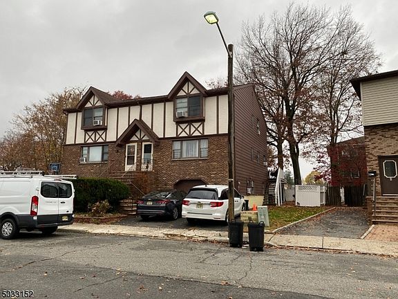 2nd image of 6 Canella Ct Unit A-1