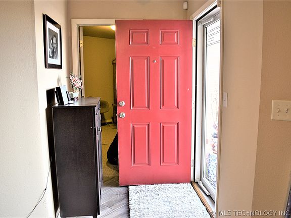 3rd image of 9265 S 251st East Ave