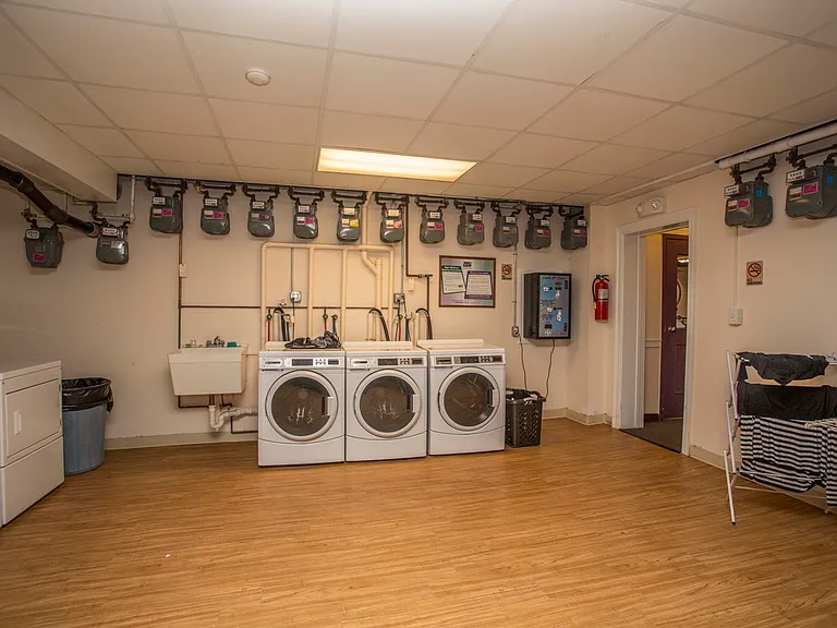 123-125 Highland Ave #31D — Photo 10