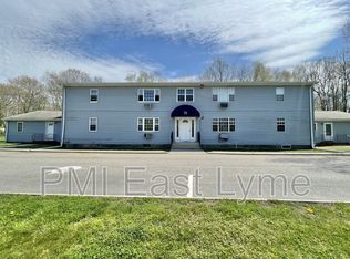 73 Horse Pond Rd APT C, Salem, CT 06420