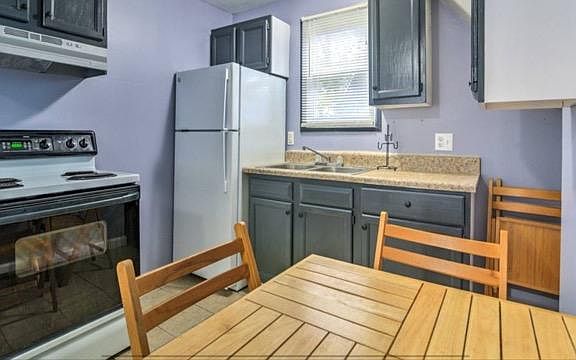2nd image of 6658 Academy Dr APT 4