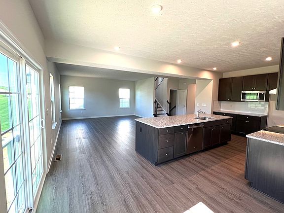Columbia with Finished Basement