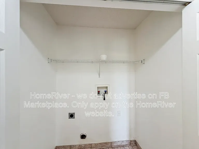 4240 Settlers Ct — Photo 9