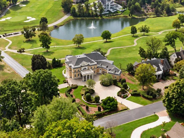 2 Carmel Ln, Brentwood, TN 37027