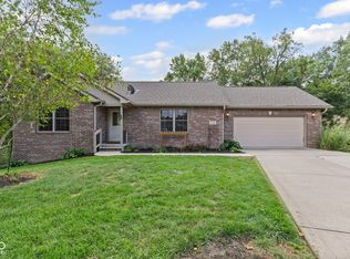856 Lincoln Heights Dr, Martinsville, IN 46151