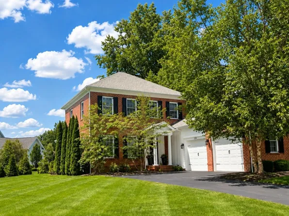 7800 Straits Ln, New Albany, OH 43054