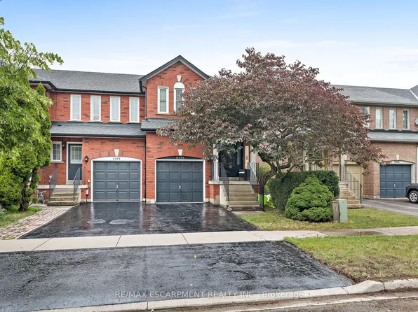 5111 Silvercreek Dr, Burlington, ON L7L 6K5
