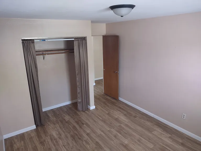 271 Earl St #6 — Photo 3