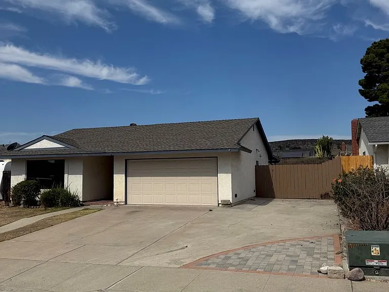 10026 Ashdale Ln — Photo 5