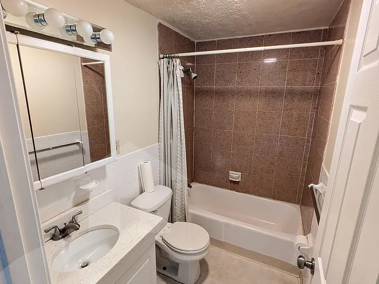407 Broadway #1R — Photo 10