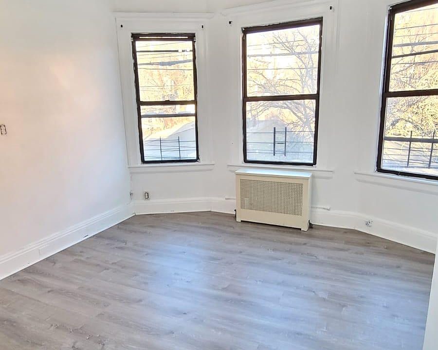 1st image of 40 Point St Floor 2