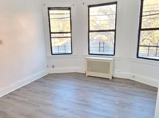 40 Point St FLOOR 2, Yonkers, NY 10701