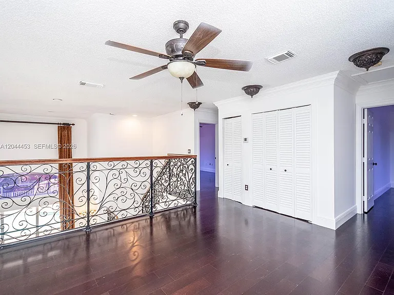 351 SW 184th Ter — Photo 45