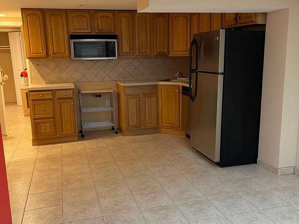 1st image of 1725 Shore Pkwy #1