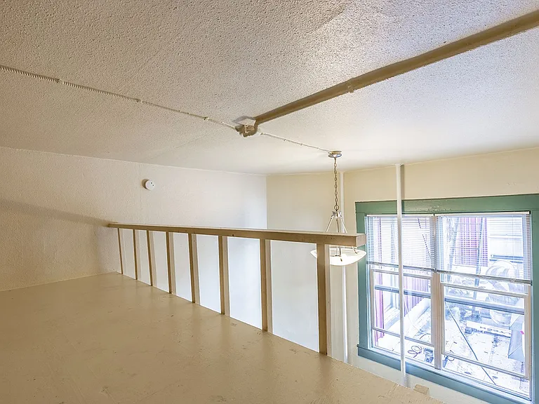 New Pacific Apartments — Photo 18