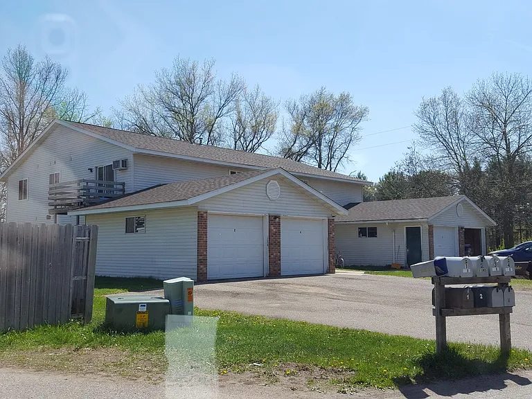1180 Dodds Dr #1-4 — Photo 5