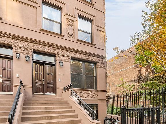 3rd image of 248 W 121st St