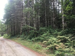 8 Lee Valley Rd, Quilcene, WA 98376