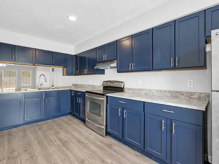 700B Liberty St #B — Photo 4