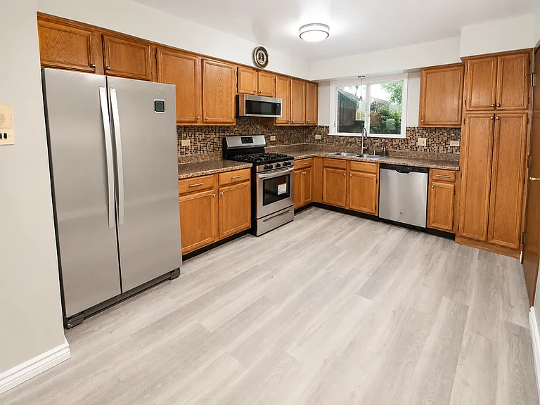 1520 N River West Ct #2B — Photo 6