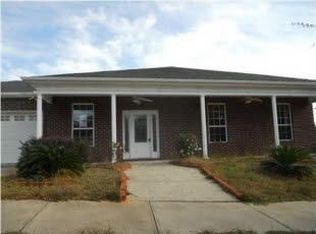 2375 Caddy Shack Ln, Pensacola, FL 32526