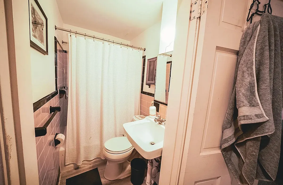 Building Photo - 12 Braemore Rd #3