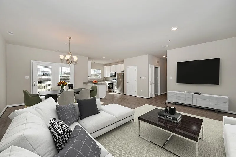 Fairway Vista Apartments — Photo 4