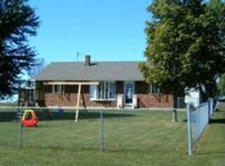 486 N County Road 1000, Sutter, IL 62373