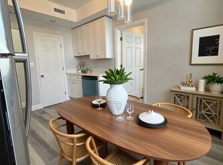 2409-11 S Hoyne Ave #204, Chicago, IL 60608