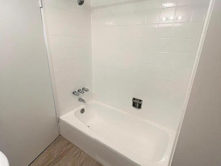 3726 Midvale Ave #2 — Photo 8