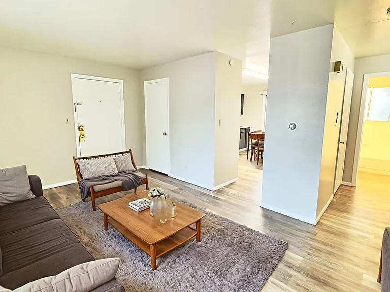 1059 Westmoreland Rd. — Photo 3