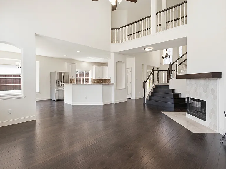 724 Pine Lakes Dr — Photo 9