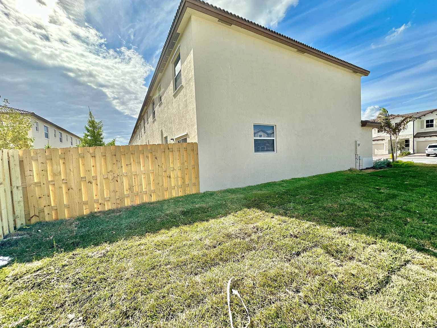 3 bed, 2.5 bath, 1697 sqft, $2,700 — Photo 4