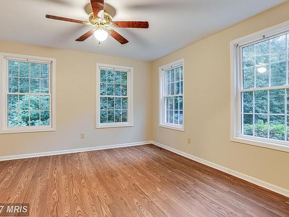 5th image of 8811 Millwood Dr