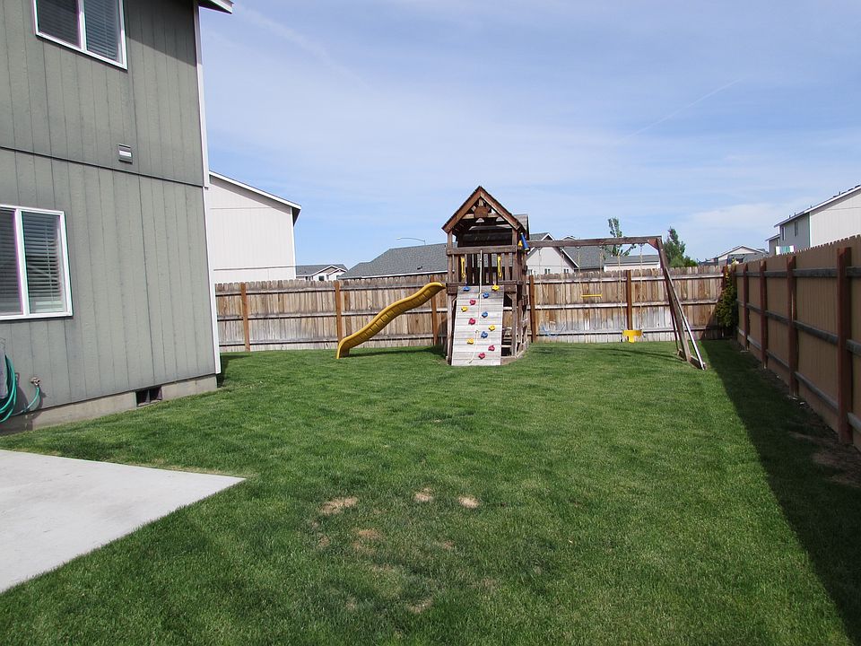 1st image of 417 E Linden Ave