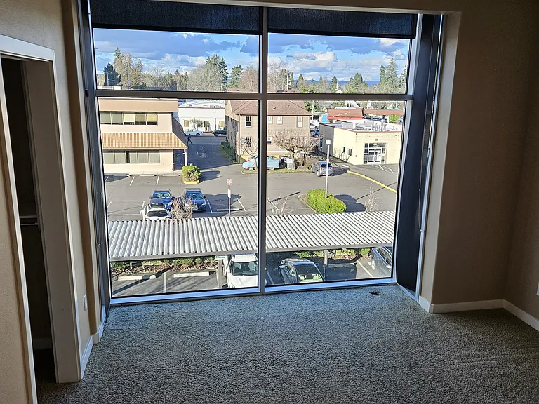 433 SE Washington St #209 — Photo 8