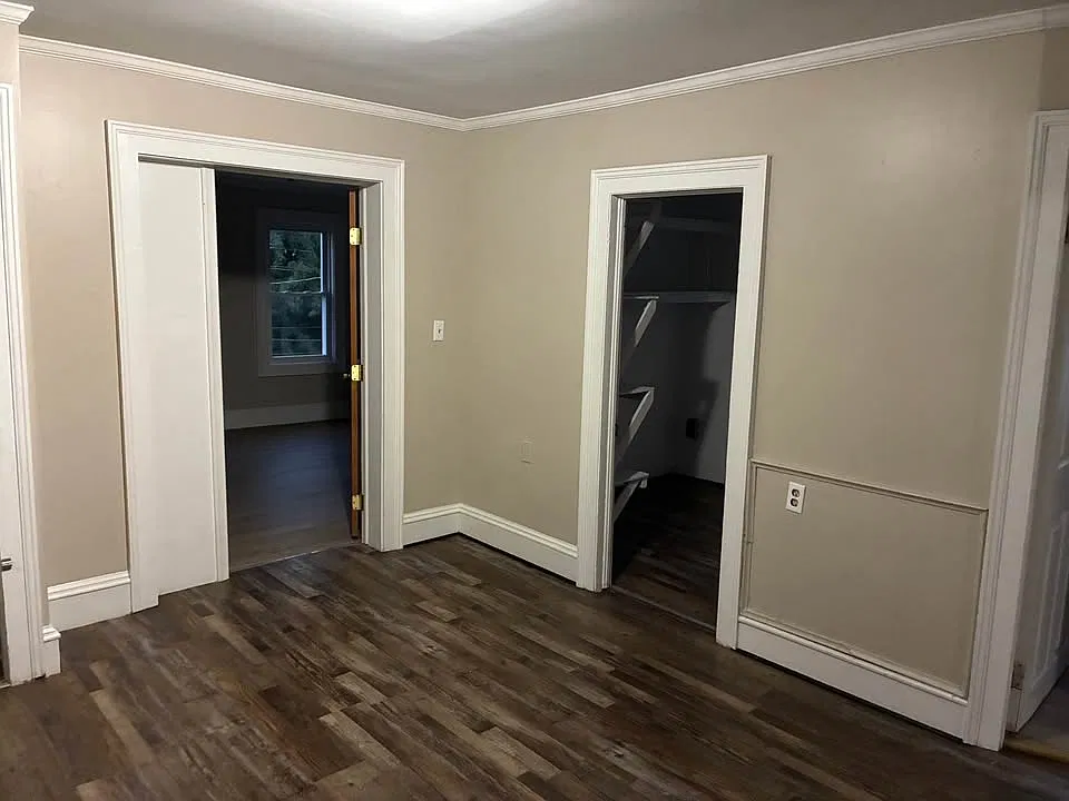 3 bed, $1,100 — Photo 3