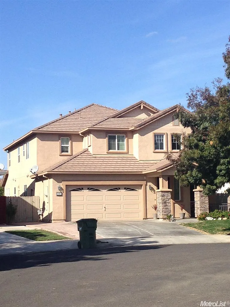 1607 Watercress Ct photo 1