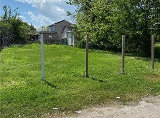 9022 Pear St, New Orleans, LA 70118
