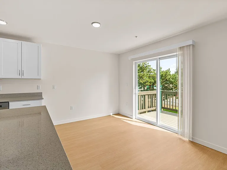2901 Salem Ave SE #101 — Photo 17