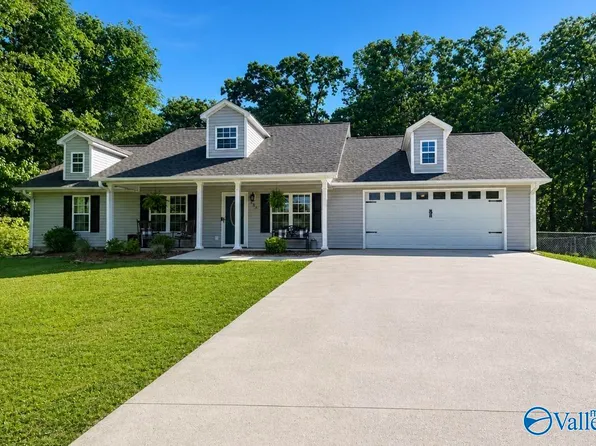 382 Solitude Ave, Albertville, AL 35950