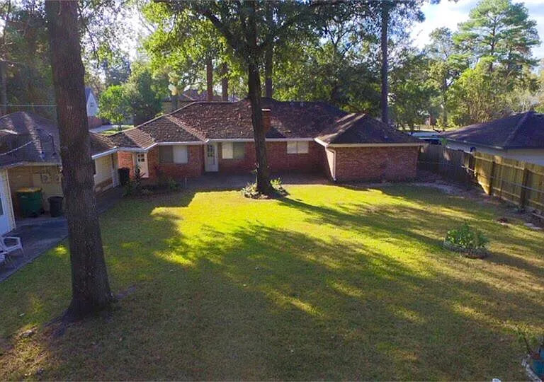 25602 Oakhurst Dr — Photo 36